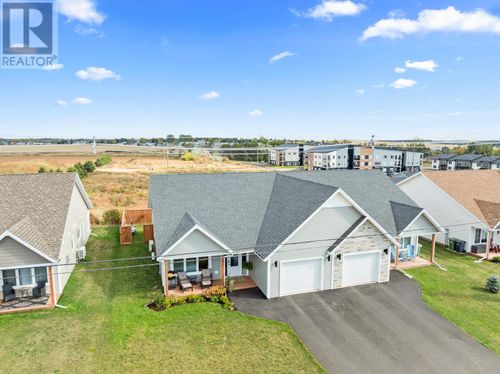 39 Starlite St, Summerside, PE, C1N0N7 | Card Image