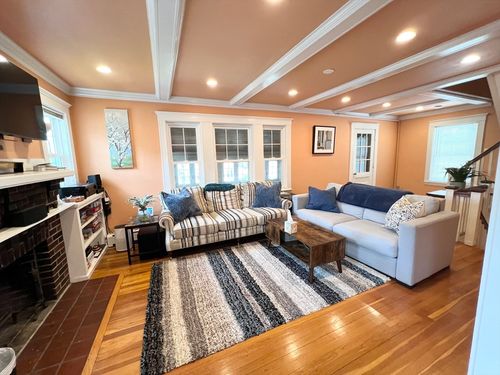 15-15 Winslow Rd, Belmont, MA, 02478-2262 | Card Image
