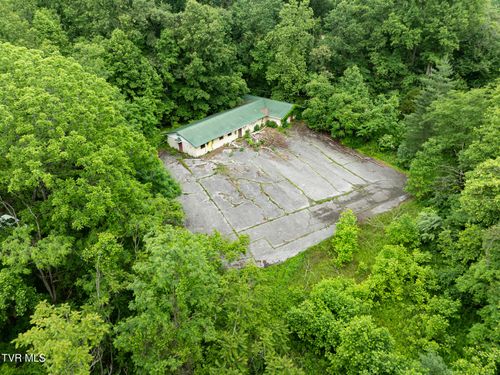 231 Vfw Trl, Pennington Gap, VA, 24277 | Card Image