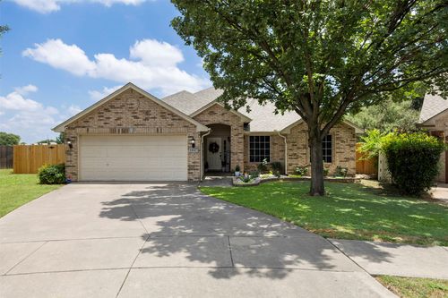 804 Tyler Ct, Burleson, TX, 76028-2678 | Card Image