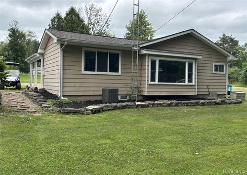 4633 Angling Rd, Silverwood, MI, 48760-9745 | Card Image