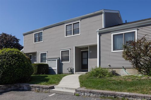 31 Brewster Woods Dr, Brewster, NY, 10509-4036 | Card Image