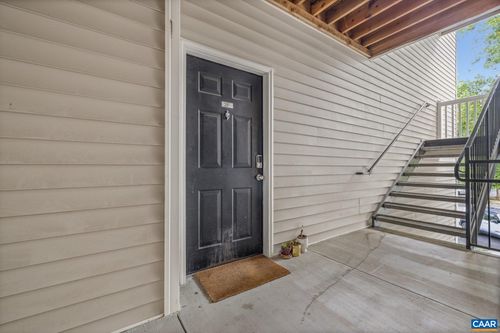 2f-270 Riverbend Dr, CHARLOTTESVILLE, VA, 22911-8801 | Card Image