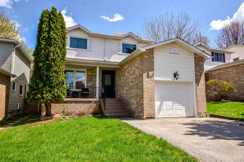55 Moon Dr, Barrie, ON, L4N7G8 | Card Image