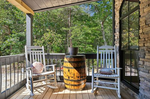 226 1st Dr, Altamont, TN, 37301-2301 | Card Image