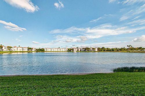 404-14096 Huntington Pointe Dr, Delray Beach, FL, 33484-1860 | Card Image