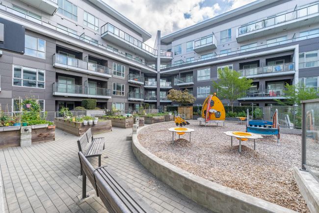 726 - 7008 River Parkway, Condo with 2 bedrooms, 2 bathrooms and 1 parking in Richmond BC | Image 31