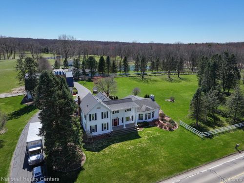 3305 Lakeville Rd, Oxford, MI, 48370-2016 | Card Image