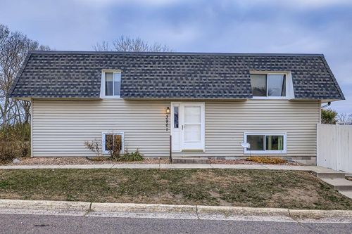 3901 Conroy Trl, Inver Grove Heights, MN, 55076-3114 | Card Image