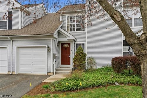 5 Ajax Ct, Hackettstown, NJ, 07840-2828 | Card Image