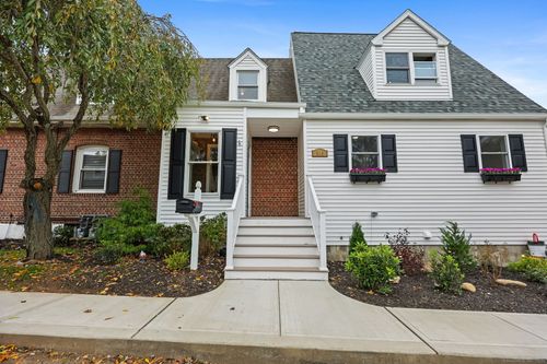 516 Valley Rd, Stratford, CT, 06615-7542 | Card Image