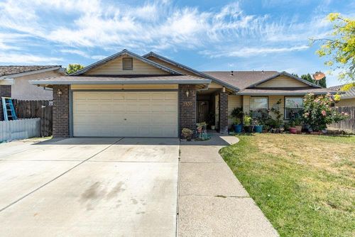 2135 Arroyo Ct, Los Banos, CA, 93635 | Card Image