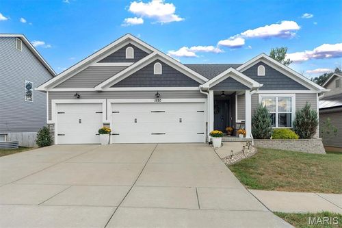 1520 Burrwyck Ln, Herculaneum, MO, 63048-1761 | Card Image
