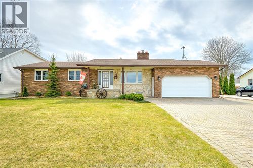 83 Brunner Ave, Amherstburg, ON, N9V2R4 | Card Image