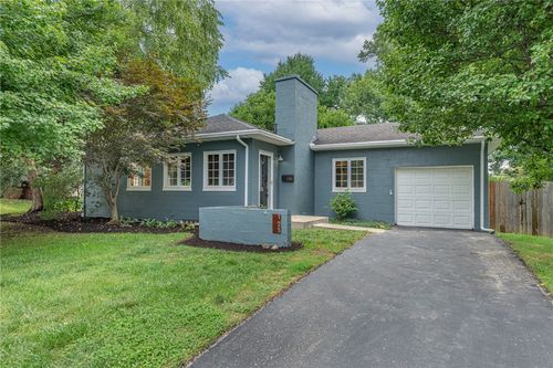 125 Napoleon Dr, Kettering, OH, 45429-1735 | Card Image