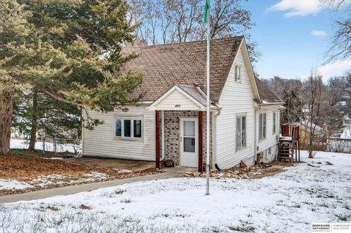 5609 S 52nd St, Omaha, NE, 68117-2429 | Card Image