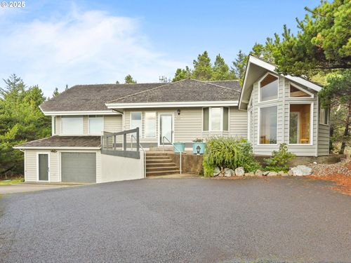 4147 Nw Hidden Lake Loop, Waldport, OR, 97394-9417 | Card Image