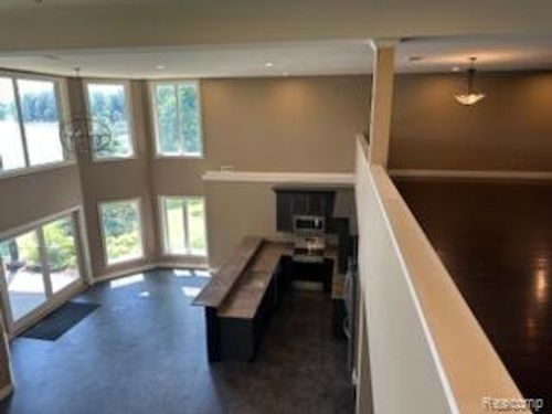 5719 Lakeview Blvd, Goodrich, MI, 48438-9642 | Card Image