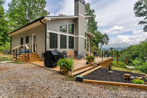 579 Overlook Cir, Young Harris, GA, 30582-2456 | Card Image