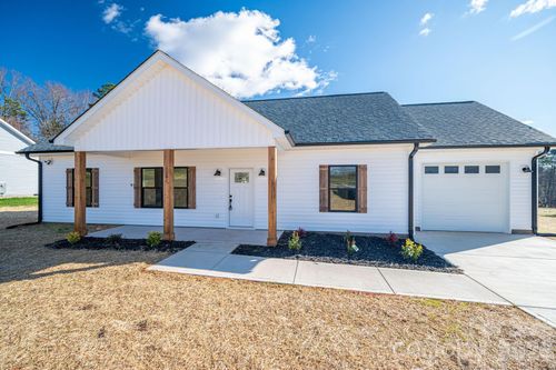 1161 13th Street Sw, Hickory, NC, 28602 | Card Image