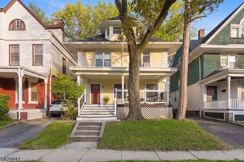 18 Webster Pl, East Orange, NJ, 07018-1706 | Card Image