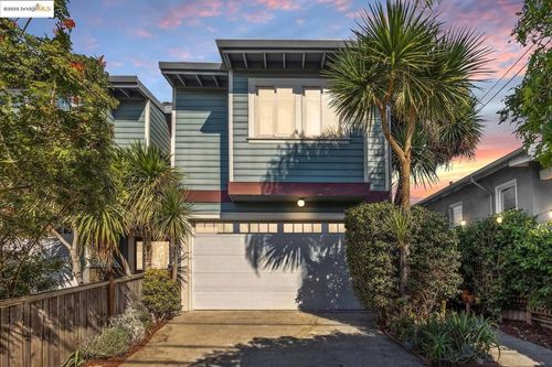 1028 36th St, Oakland, CA, 94608-3906 | Card Image