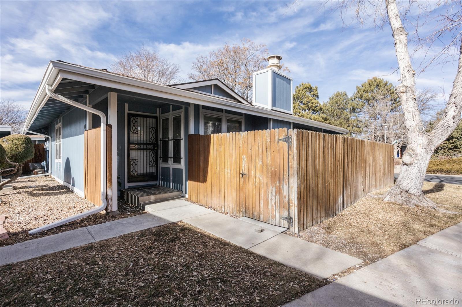 Newark Cir, Aurora, CO 80012