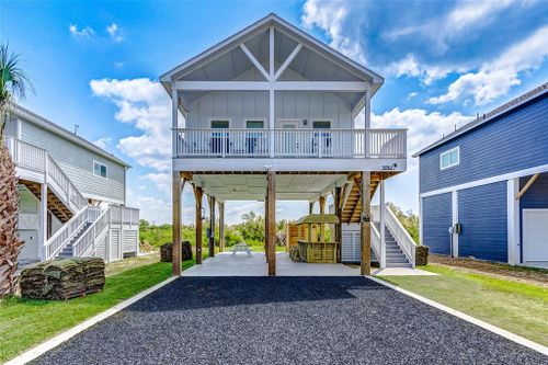1052 Johnson Rd, Gilchrist, TX, 77617 | Card Image