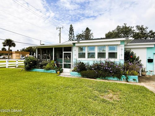 302 Riverside Dr, Holly Hill, FL, 32117-3742 | Card Image