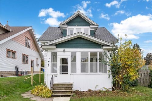 1678 Minnehaha Ave E, Saint Paul, MN, 55106-4920 | Card Image