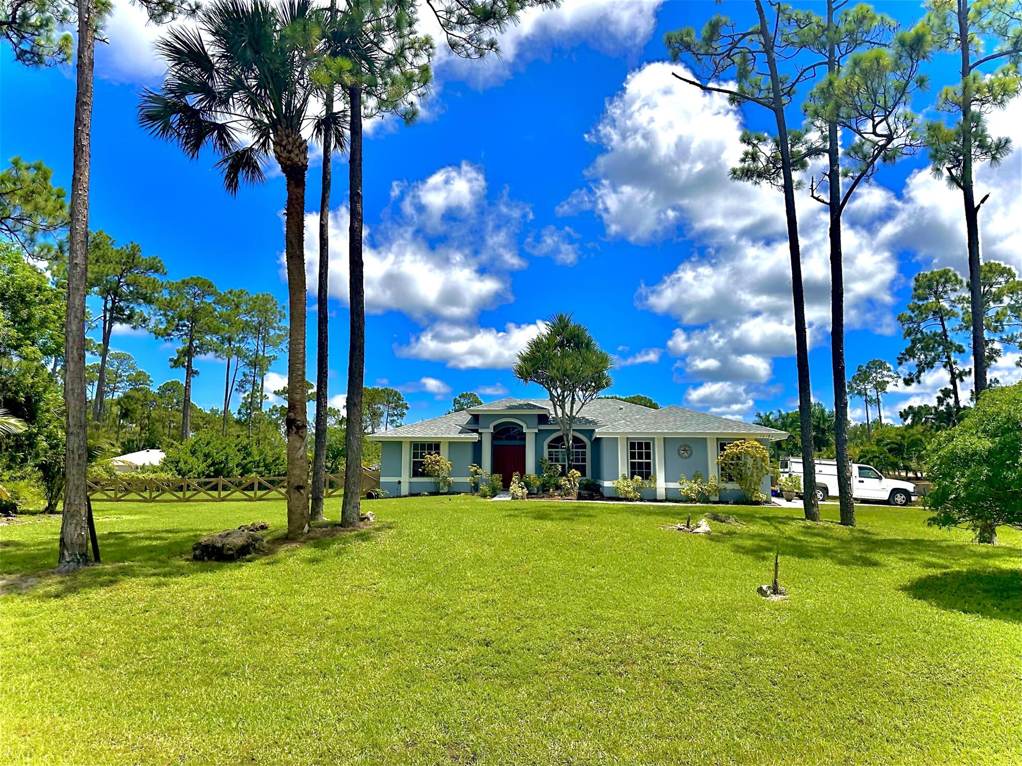 89th Pl, Loxahatchee, FL 33470