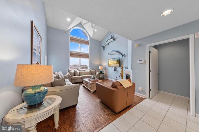 APT-8S - 420 8 Th St, Townhouse with 4 bedrooms, 2 bathrooms and null parking in BEACH HAVEN NJ | Image 20