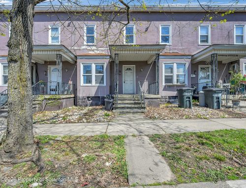 1807 Green Ridge St, Dunmore, PA, 18509-2129 | Card Image