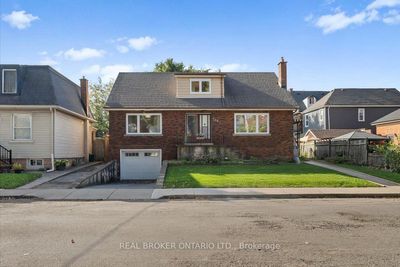 106 Simcoe St E, House other with 4 bedrooms, 3 bathrooms and 3 parking in Hamilton ON | Image 1