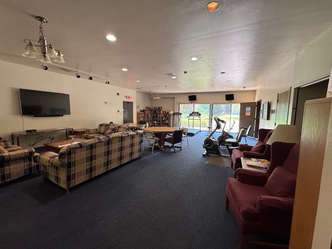 UNIT-168 - 2470 W Good Hope Rd, Condo with 1 bedrooms, 1 bathrooms and null parking in GLENDALE WI | Image 5