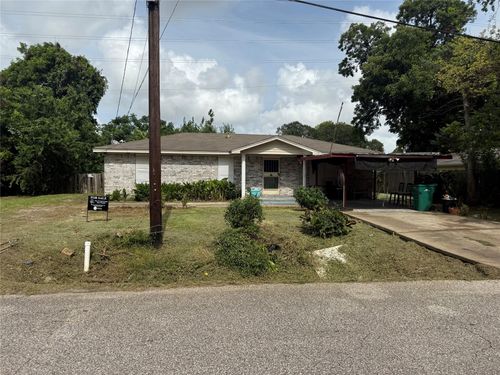 1019 Roosevelt St, La Marque, TX, 77568-4128 | Card Image