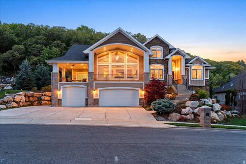 2273 E 8300 S, South Weber, UT, 84405-9271 | Card Image