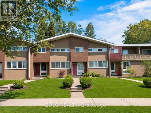 16-3250 The Credit Woodlands, Mississauga, ON, L5C2J6 | Card Image