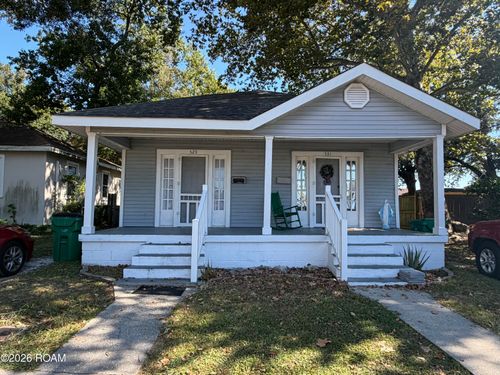 529 Brown Ave, Harvey, LA, 70058-4106 | Card Image