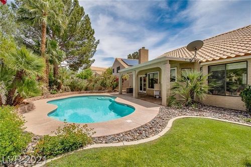 2644 White Pine Dr, Henderson, NV, 89074-1334 | Card Image