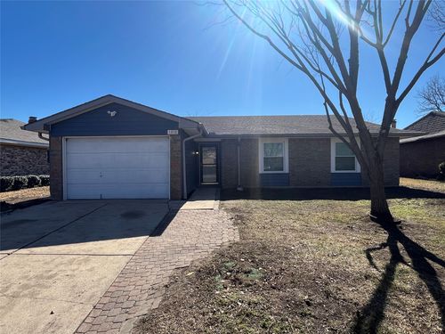 1310 Whiteoak Dr, Garland, TX, 75040-5294 | Card Image