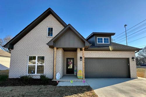 106 Jefferson Ave, Muscle Shoals, AL, 35661-1316 | Card Image