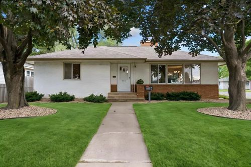 202 Ash St W, South Saint Paul, MN, 55075-3409 | Card Image