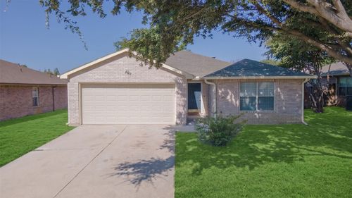 1024 Lake Trail Dr, Little Elm, TX, 75068-5479 | Card Image