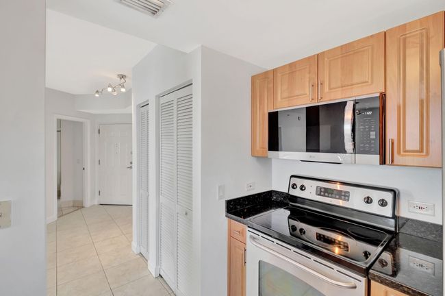 APT-808 - 2600 Sw 27 Th Ave, Condo with 1 bedrooms, 1 bathrooms and null parking in Miami FL | Image 13