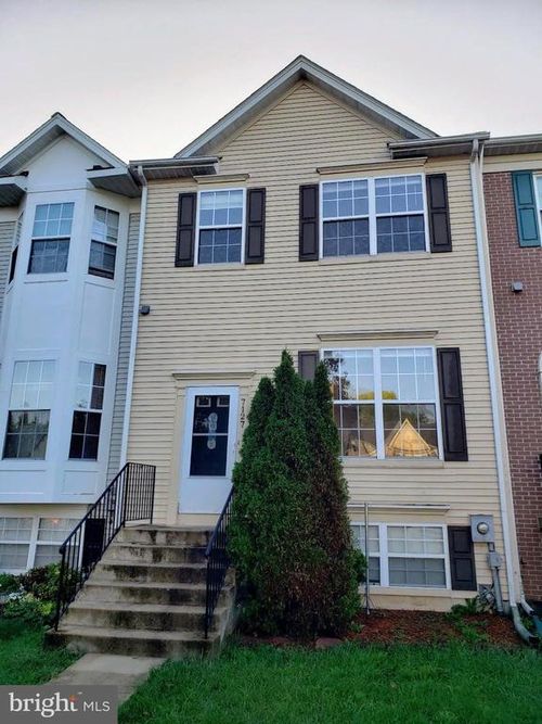 7127 Ladd Cir, FREDERICK, MD, 21703-7106 | Card Image