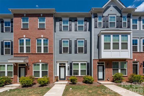 6304 Cleburne Ct, Charlotte, NC, 28217-0433 | Card Image