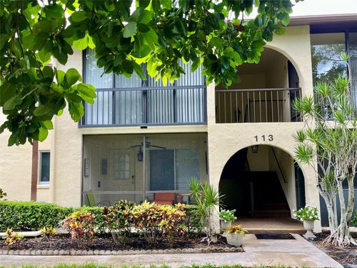 c1-113 Lake Pine Cir, Greenacres, FL, 33463-5517 | Card Image