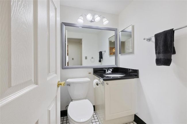 APT-1027 - 1501 Clairmont Rd, Condo with 2 bedrooms, 2 bathrooms and 1 parking in Decatur GA | Image 12