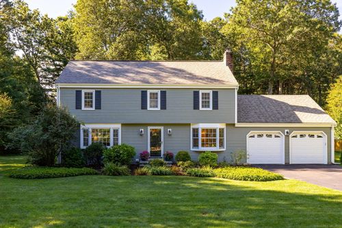 33 Whitman Dr, Granby, CT, 06035-2712 | Card Image